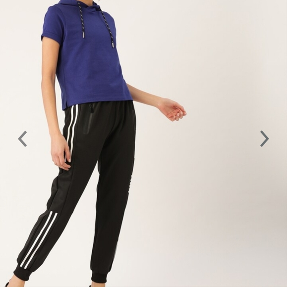 dressberry Tops - Dressberry cotton hooded tshirt